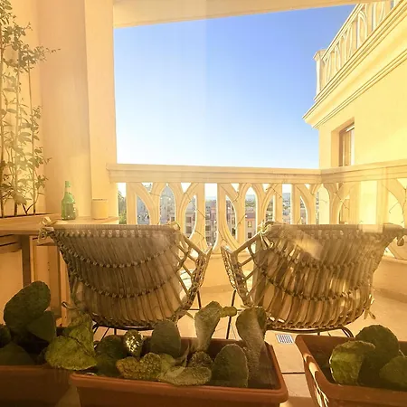 The Cactus South Bay Apartamento